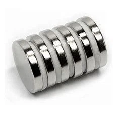 자체 접착식 유연한 자석